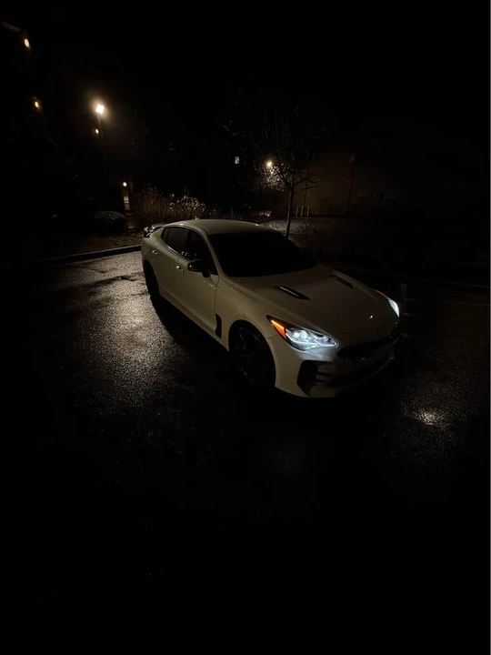 2020 Kia Stinger GT - Image 7 of 8