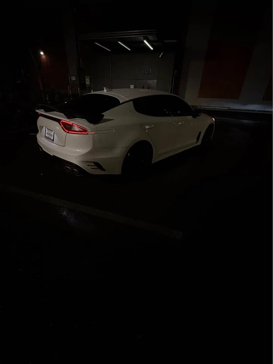 2020 Kia Stinger GT - Image 5 of 8
