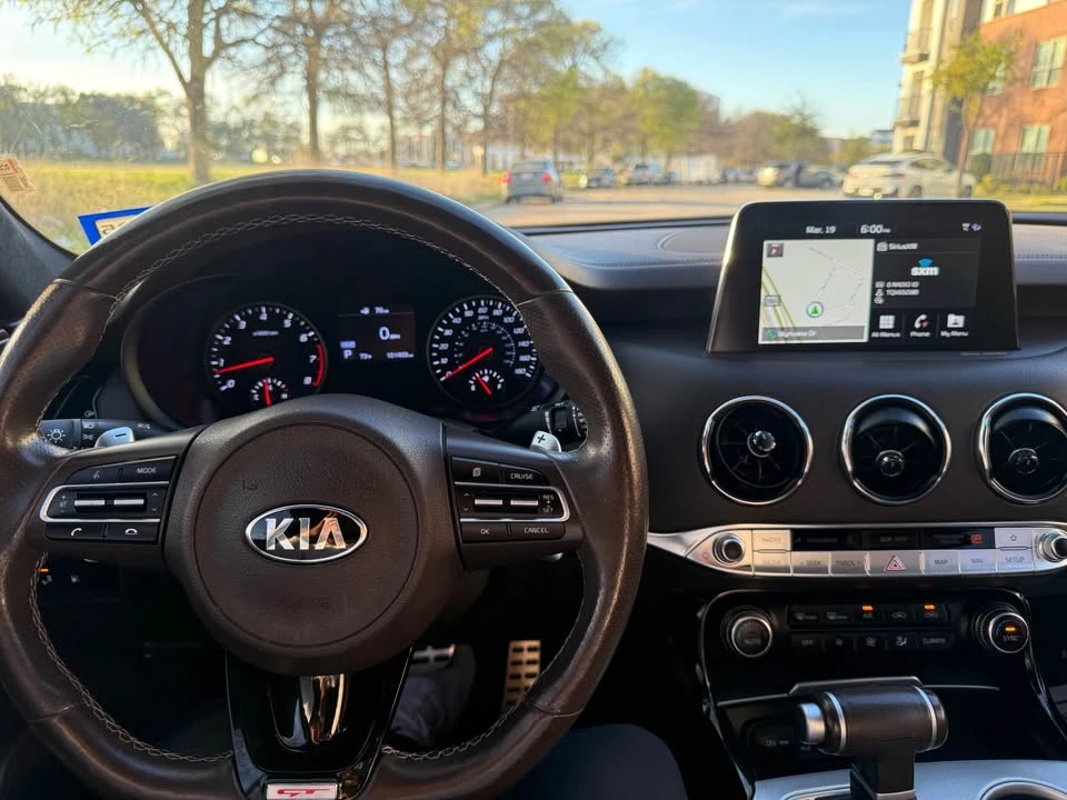 2020 Kia Stinger GT - Image 4 of 7