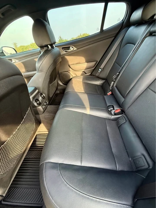 2020 Kia Stinger GT - Image 10 of 11