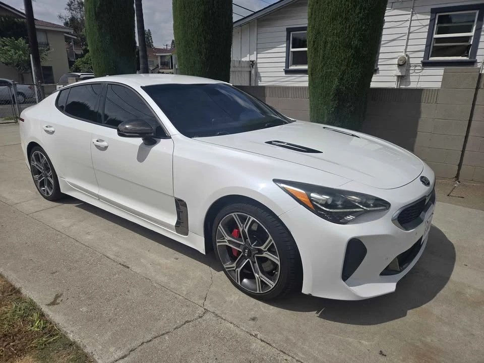 2020 Kia Stinger GT - Image 2 of 9