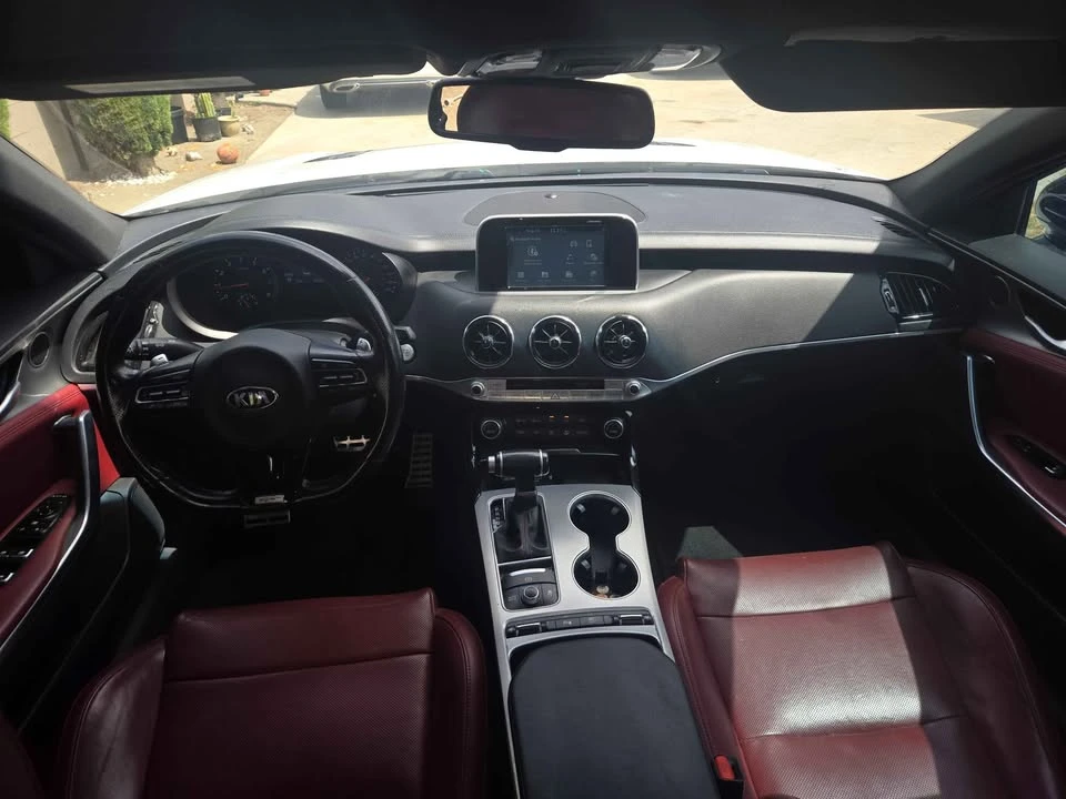 2020 Kia Stinger GT - Image 6 of 9