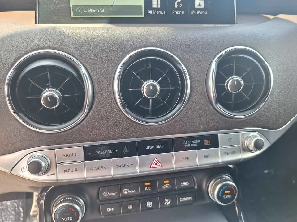 2020 Kia Stinger GT - Image 13 of 20