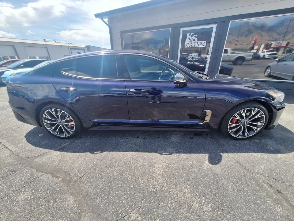 2020 Kia Stinger GT - Image 2 of 20