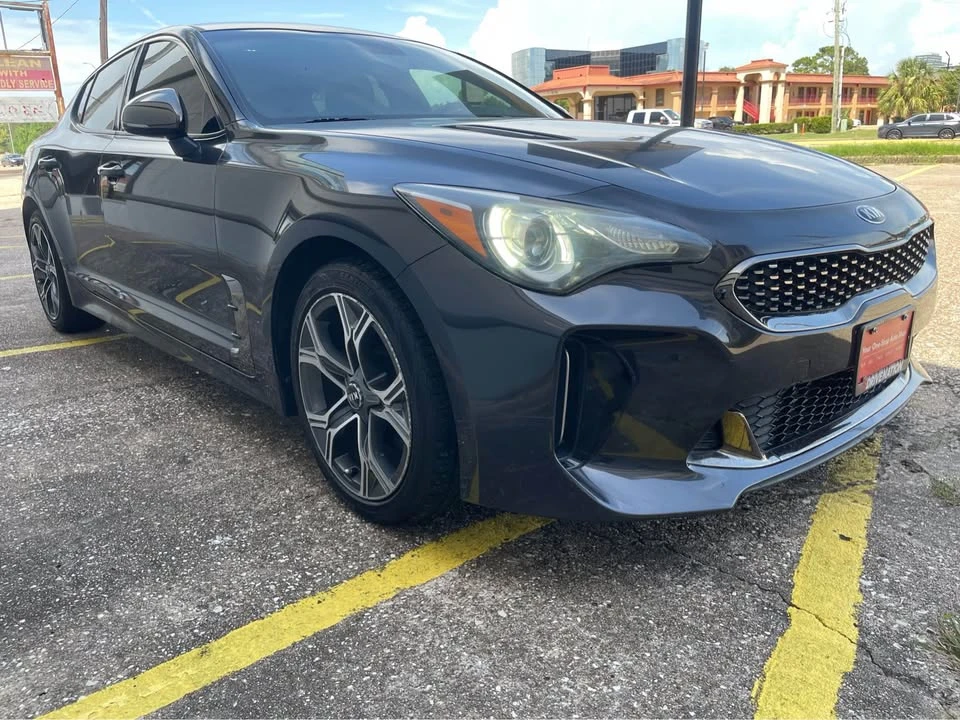 2020 Kia Stinger GT - Image 2 of 16