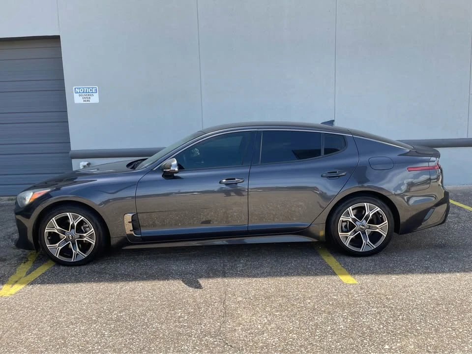 2020 Kia Stinger GT - Image 13 of 16