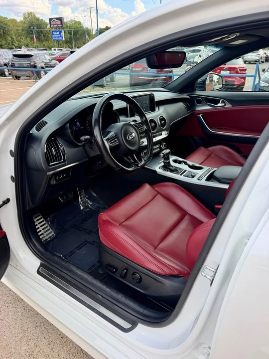 2020 Kia Stinger GT - Image 6 of 15