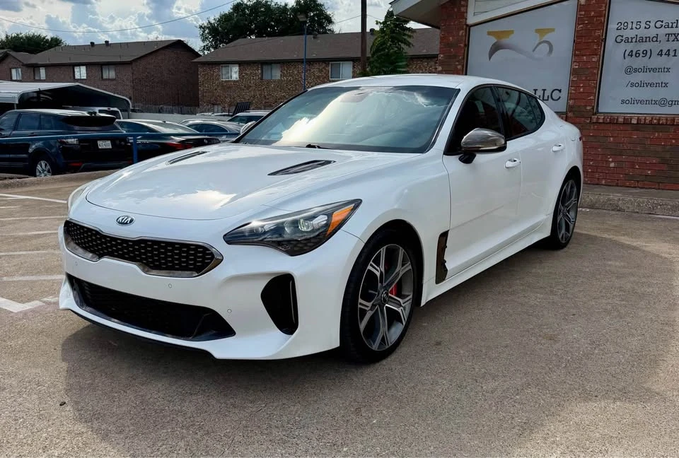2020 Kia Stinger GT - Image 2 of 15