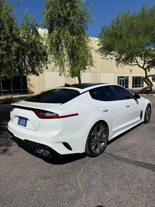2020 Kia Stinger GT - Image 9 of 10