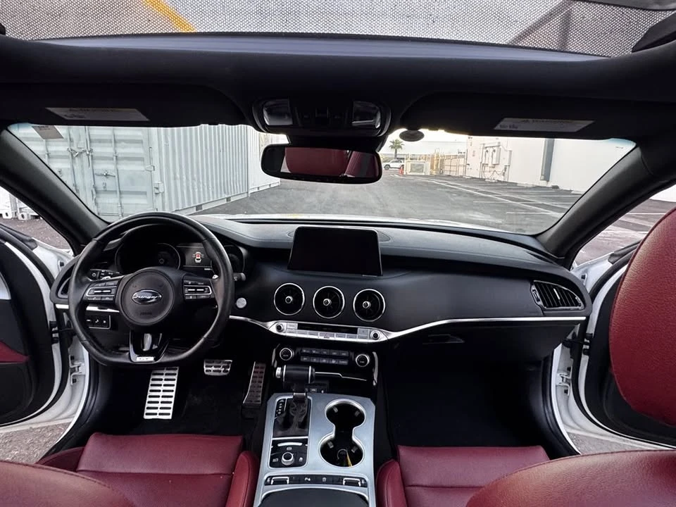 2020 Kia Stinger GT - Image 7 of 12