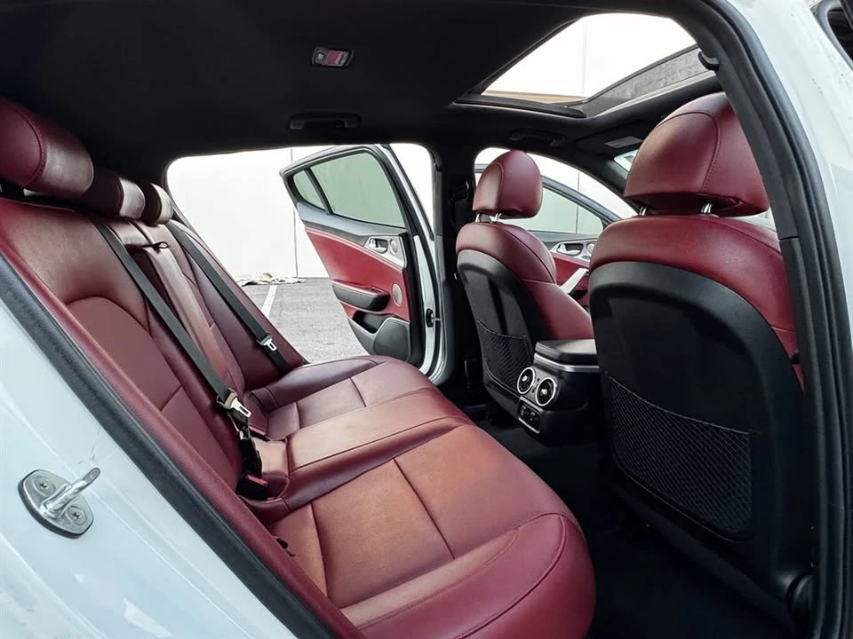 2020 Kia Stinger GT - Image 6 of 12