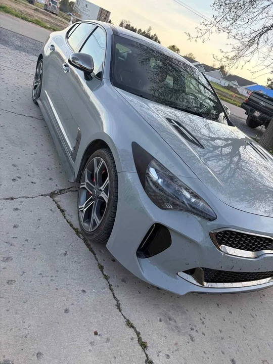 2020 Kia Stinger GT - Image 8 of 10