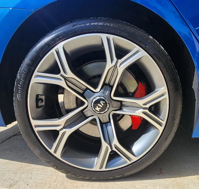 2020 Kia Stinger GT - Image 13 of 15