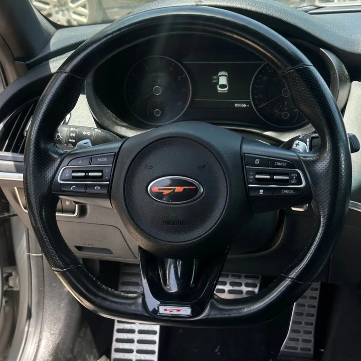 2020 Kia Stinger GT - Image 7 of 8