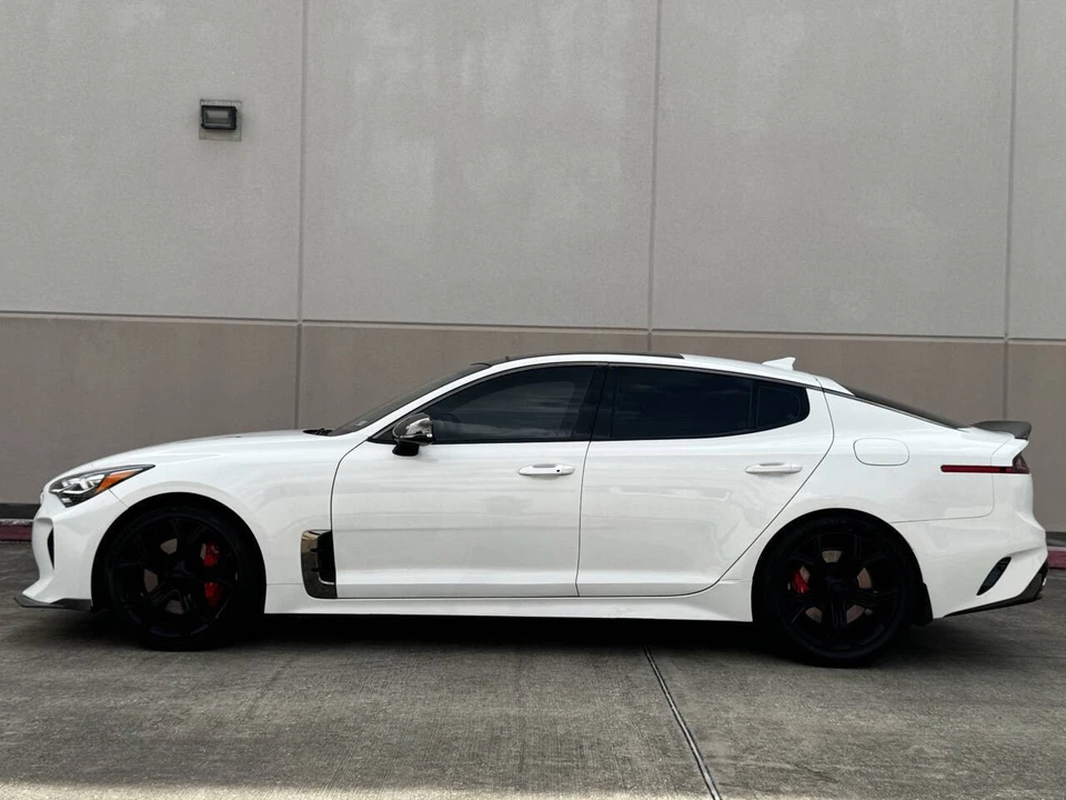 2020 Kia Stinger GT - Image 2 of 12