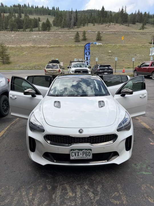 2020 Kia Stinger GT - Image 11 of 15