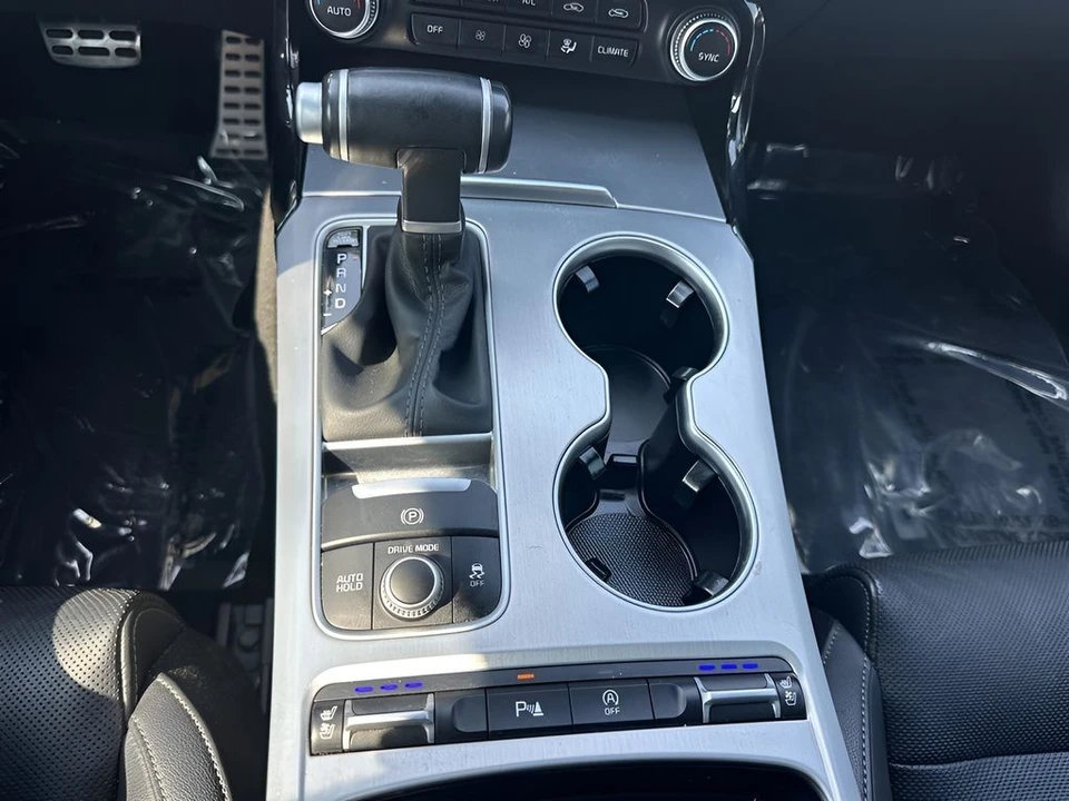 2020 Kia Stinger GT - Image 18 of 21