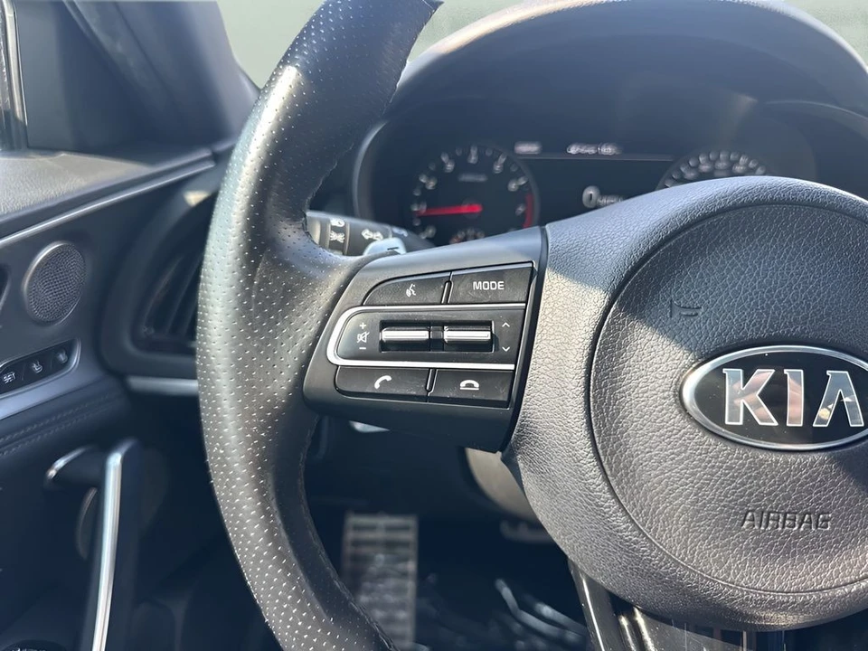 2020 Kia Stinger GT - Image 15 of 21
