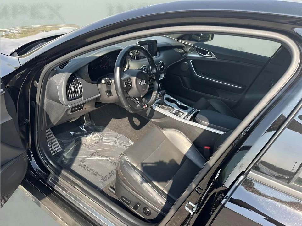 2020 Kia Stinger GT - Image 9 of 21