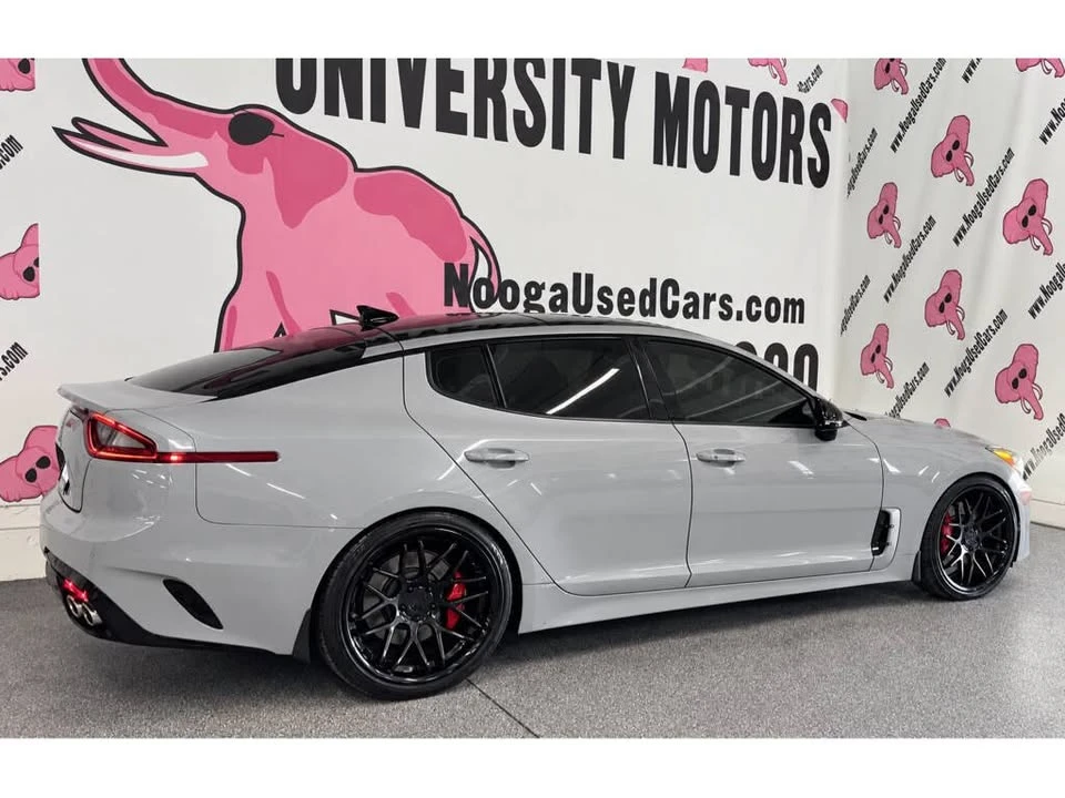 2020 Kia Stinger GT - Image 10 of 20