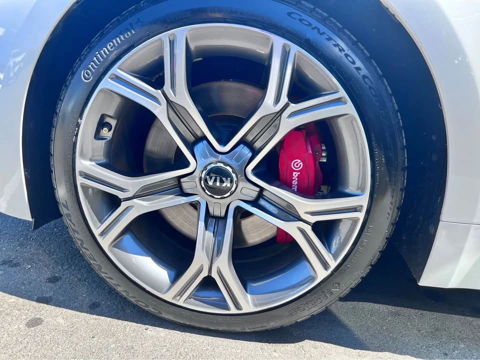 2020 Kia Stinger GT - Image 7 of 10