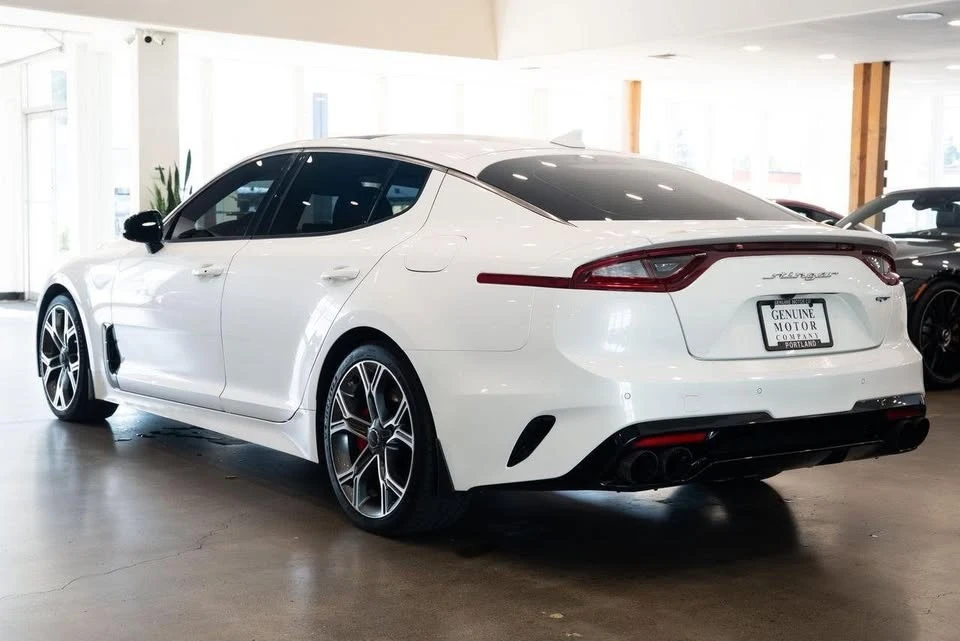 2020 Kia Stinger - Image 6 of 20