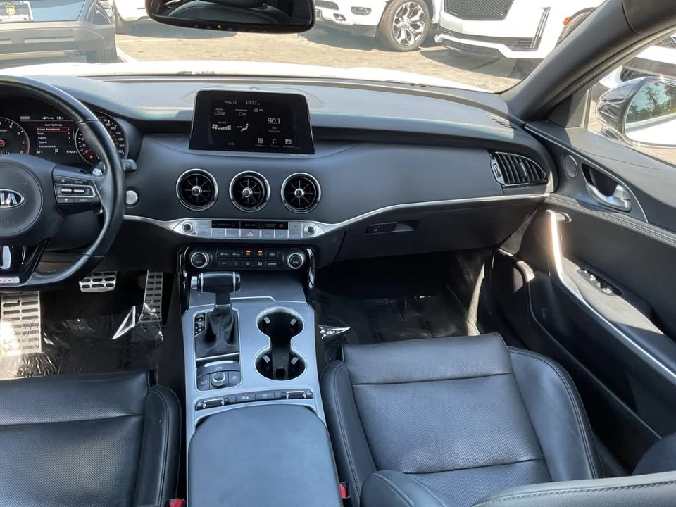 2020 Kia Stinger GT - Image 16 of 20