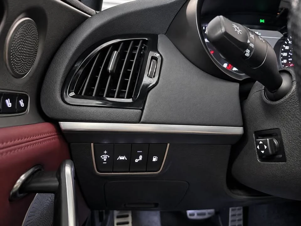 2020 Kia Stinger GT - Image 16 of 20
