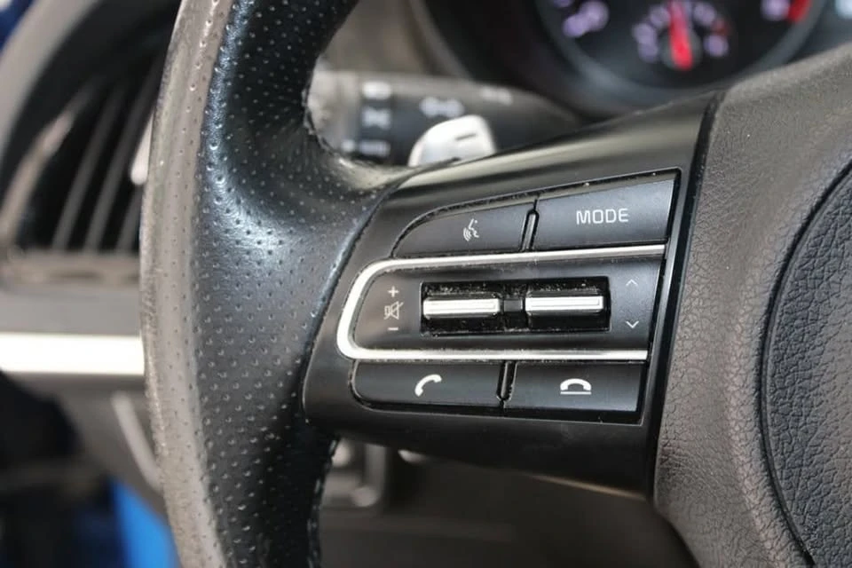 2020 Kia Stinger GT - Image 6 of 9