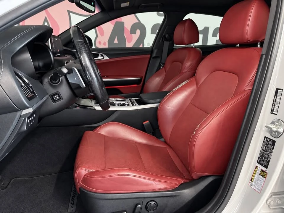 2020 Kia Stinger GT - Image 17 of 20