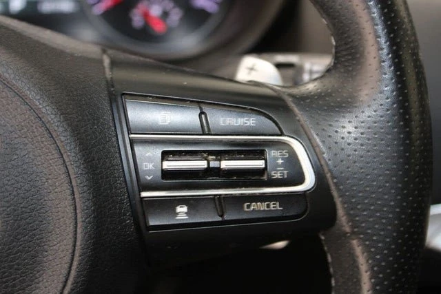 2020 Kia Stinger GT - Image 13 of 19