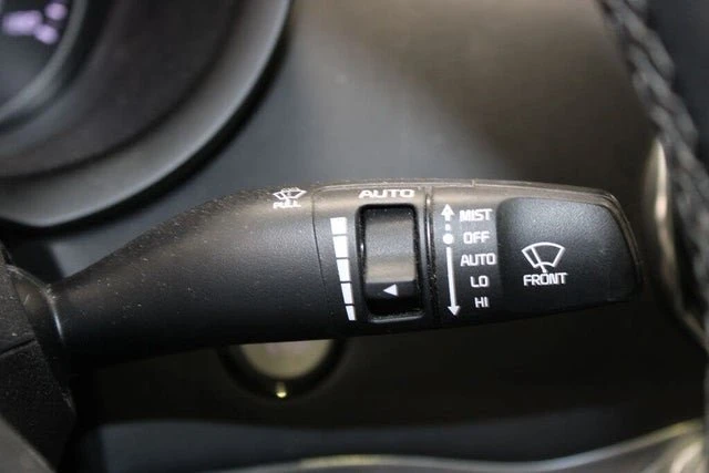 2020 Kia Stinger GT - Image 17 of 19