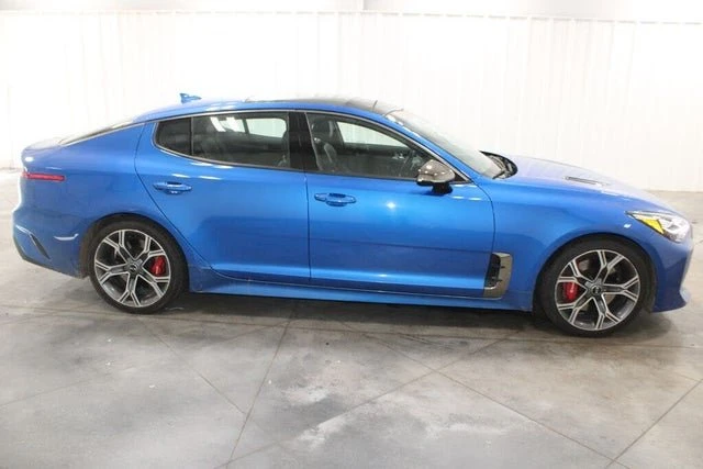 2020 Kia Stinger GT - Image 10 of 19