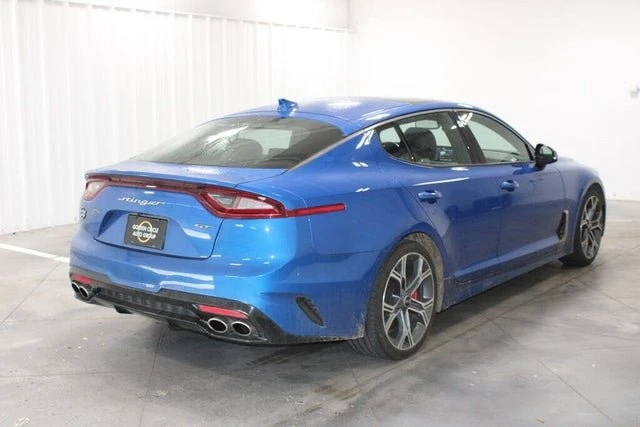 2020 Kia Stinger GT - Image 8 of 19