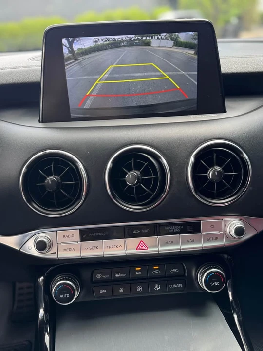 2020 Kia Stinger GT - Image 7 of 15