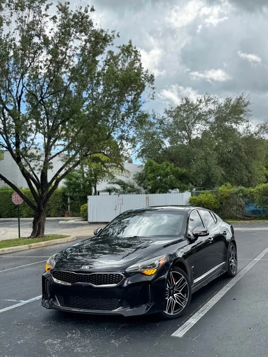 2020 Kia Stinger GT - Image 13 of 15