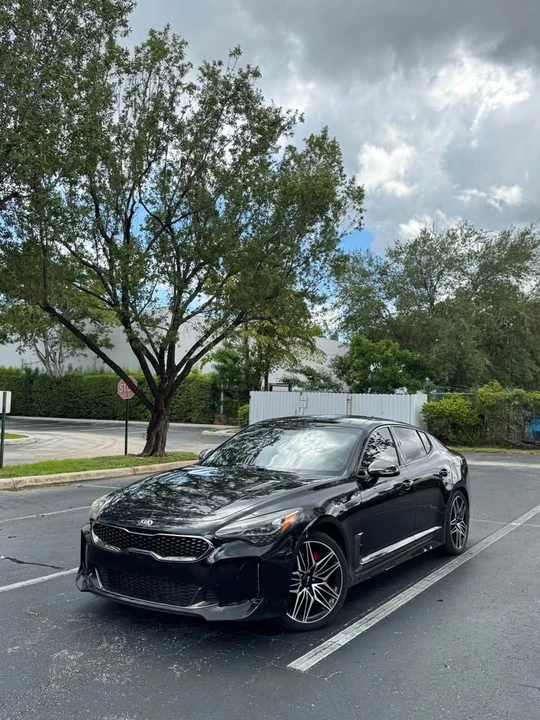 2020 Kia Stinger GT - Image 2 of 15