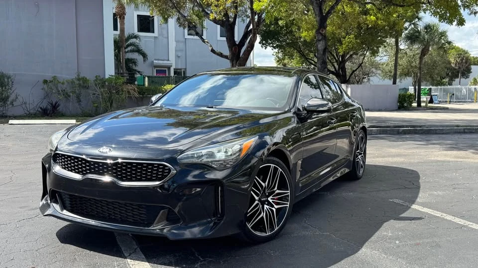 2020 Kia Stinger GT - Image 14 of 16