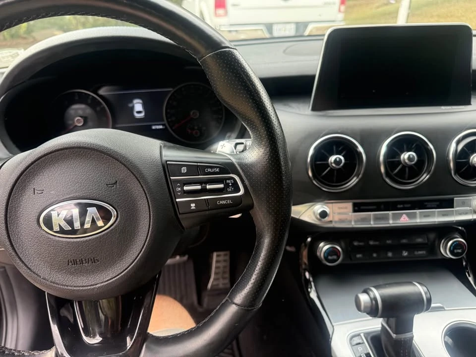 2020 Kia Stinger GT - Image 4 of 6