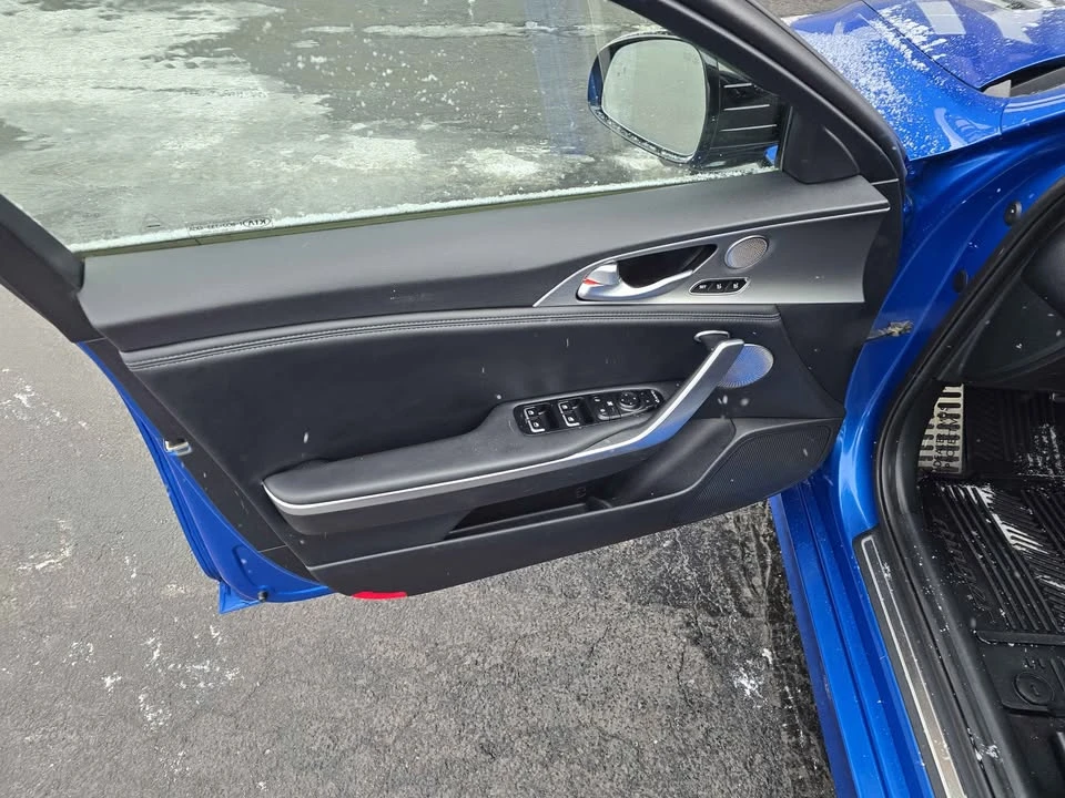 2020 Kia Stinger GT - Image 7 of 10