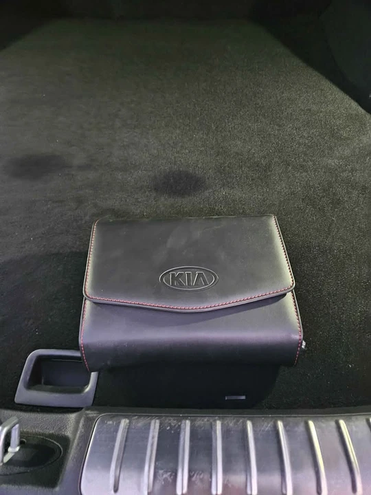 2020 Kia Stinger GT - Image 9 of 14