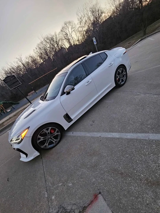 2020 Kia Stinger GT - Image 5 of 14