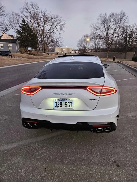 2020 Kia Stinger GT - Image 6 of 14