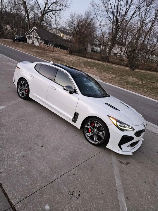 2020 Kia Stinger GT - Image 3 of 14