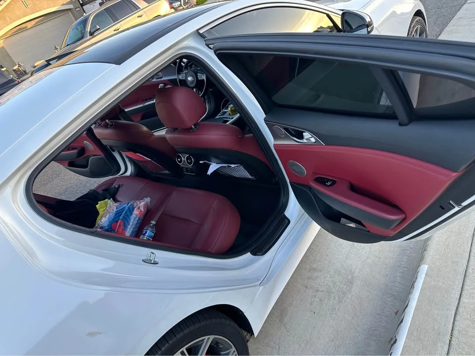 2020 Kia Stinger GT - Image 8 of 11