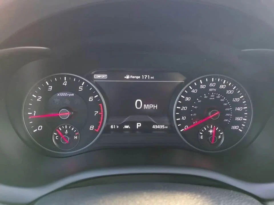 2020 Kia Stinger GT - Image 18 of 21