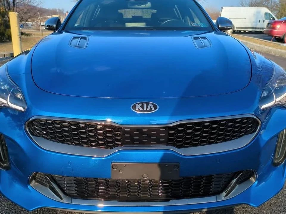 2020 Kia Stinger GT - Image 10 of 21