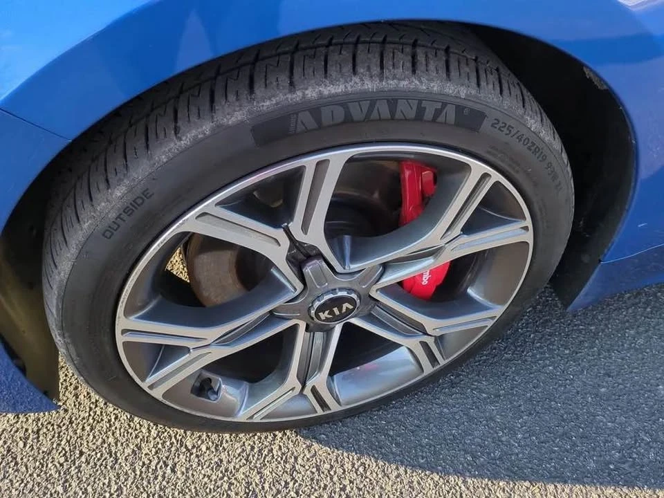 2020 Kia Stinger GT - Image 12 of 21