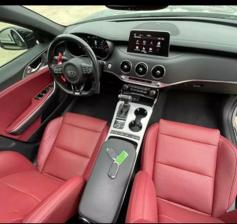 2020 Kia - Image 8 of 10