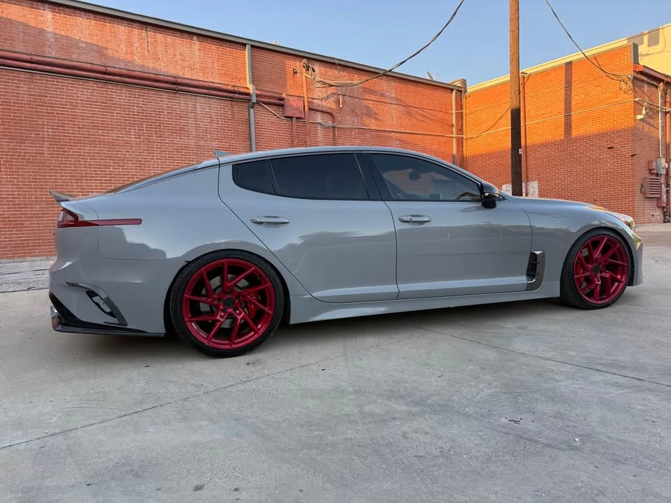 2020 Kia - Image 3 of 10